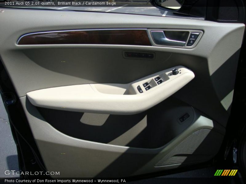 Brilliant Black / Cardamom Beige 2011 Audi Q5 2.0T quattro