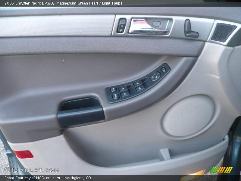 Magnesium Green Pearl / Light Taupe 2005 Chrysler Pacifica AWD