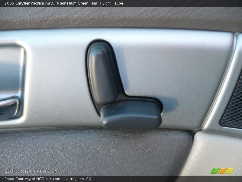 Magnesium Green Pearl / Light Taupe 2005 Chrysler Pacifica AWD