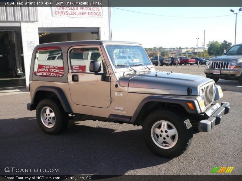 Light Khaki Metallic / Khaki 2004 Jeep Wrangler X 4x4