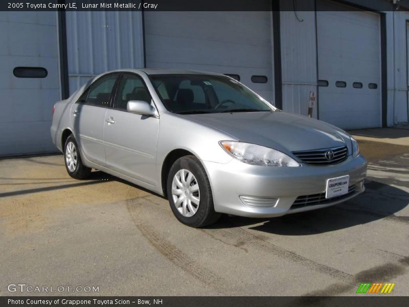 Lunar Mist Metallic / Gray 2005 Toyota Camry LE