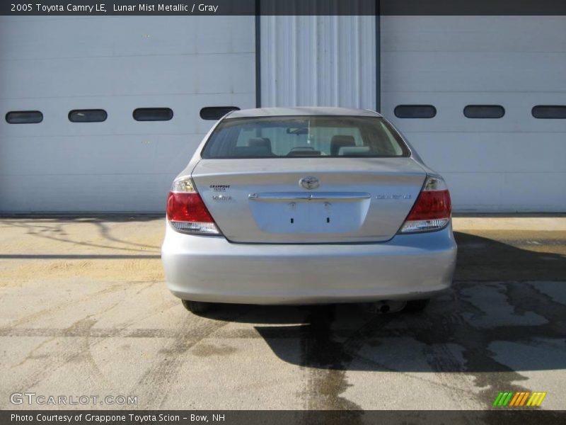 Lunar Mist Metallic / Gray 2005 Toyota Camry LE