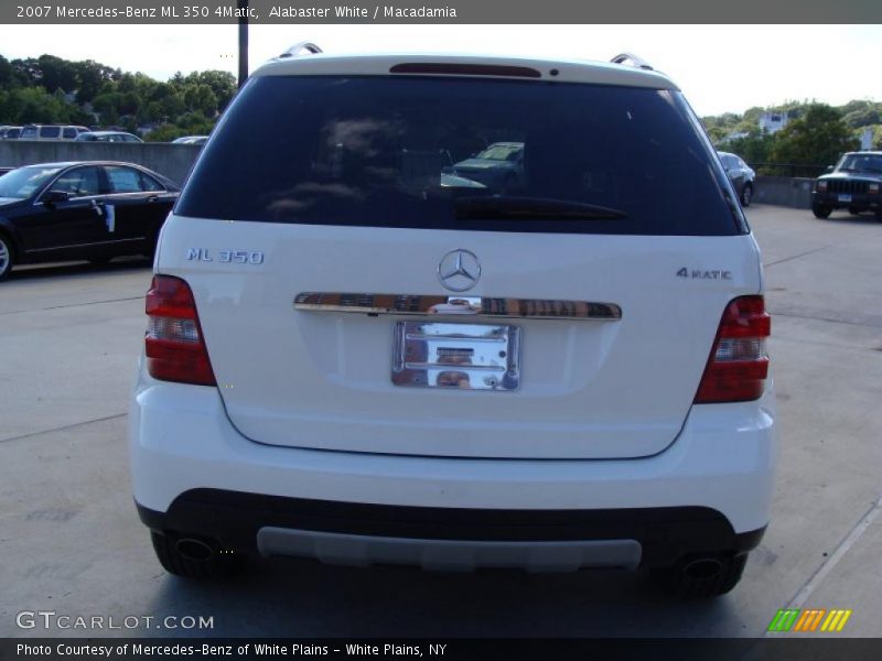 Alabaster White / Macadamia 2007 Mercedes-Benz ML 350 4Matic