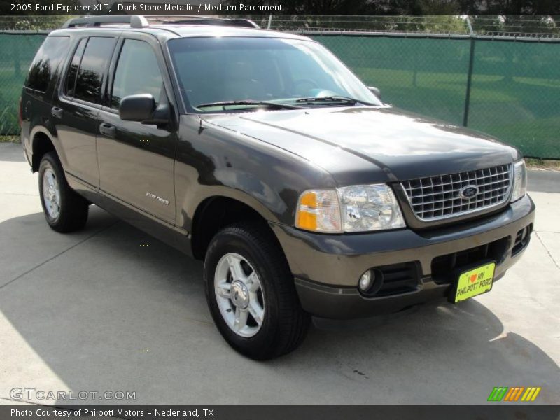 Dark Stone Metallic / Medium Parchment 2005 Ford Explorer XLT