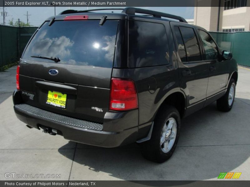 Dark Stone Metallic / Medium Parchment 2005 Ford Explorer XLT