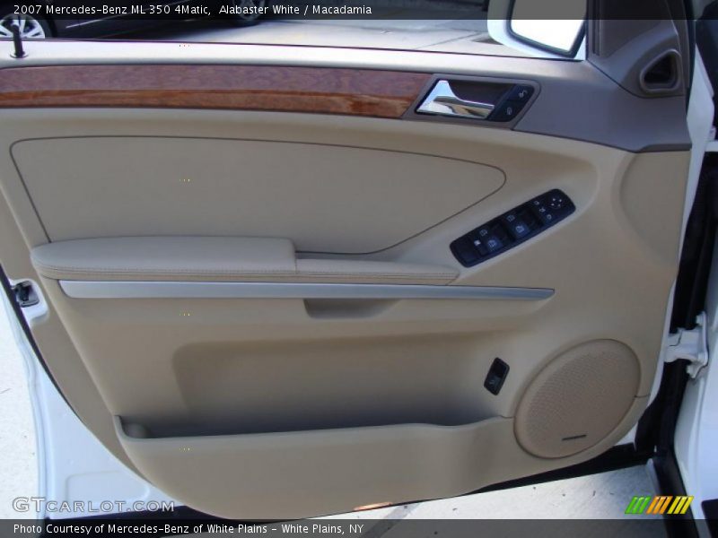 Alabaster White / Macadamia 2007 Mercedes-Benz ML 350 4Matic