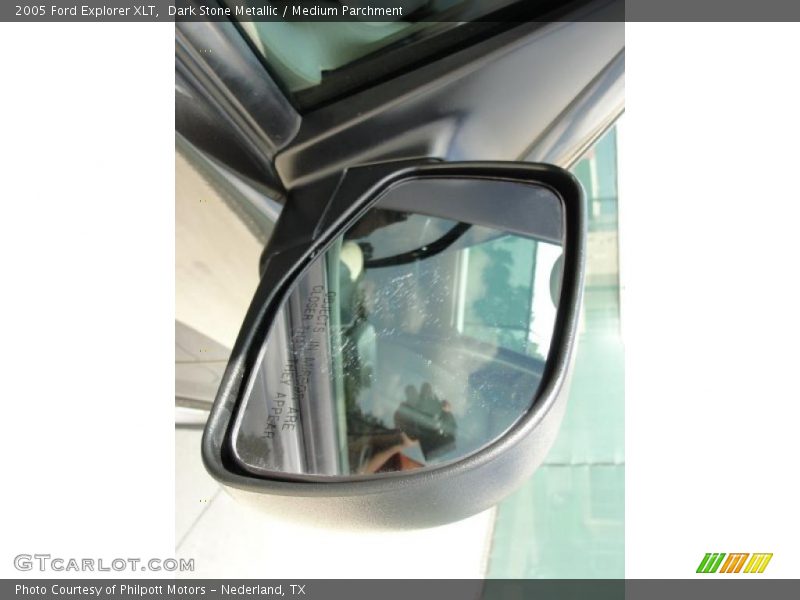 Dark Stone Metallic / Medium Parchment 2005 Ford Explorer XLT