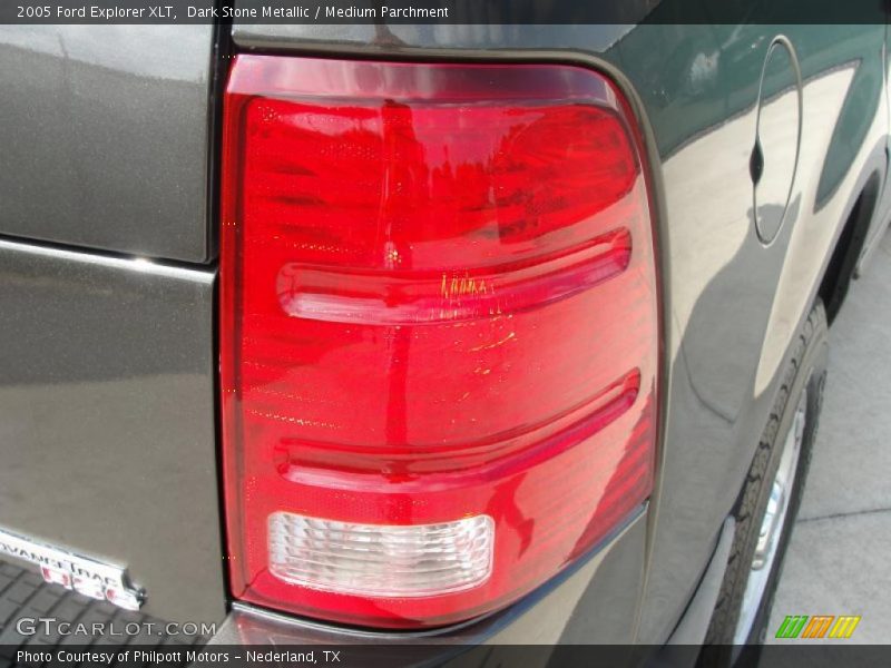 Dark Stone Metallic / Medium Parchment 2005 Ford Explorer XLT