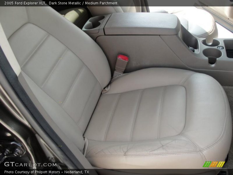 Dark Stone Metallic / Medium Parchment 2005 Ford Explorer XLT