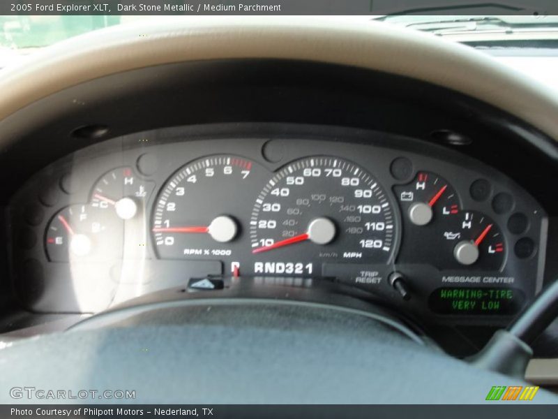 Dark Stone Metallic / Medium Parchment 2005 Ford Explorer XLT