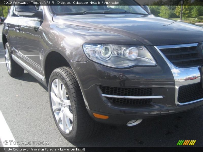 Galapagos Metallic / Anthracite 2010 Volkswagen Touareg VR6 FSI 4XMotion