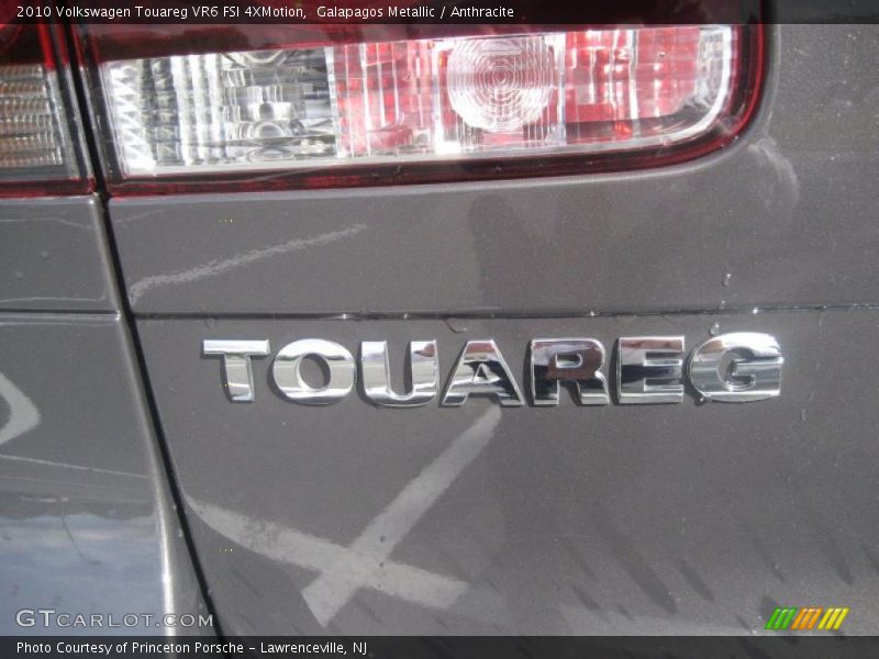 Galapagos Metallic / Anthracite 2010 Volkswagen Touareg VR6 FSI 4XMotion