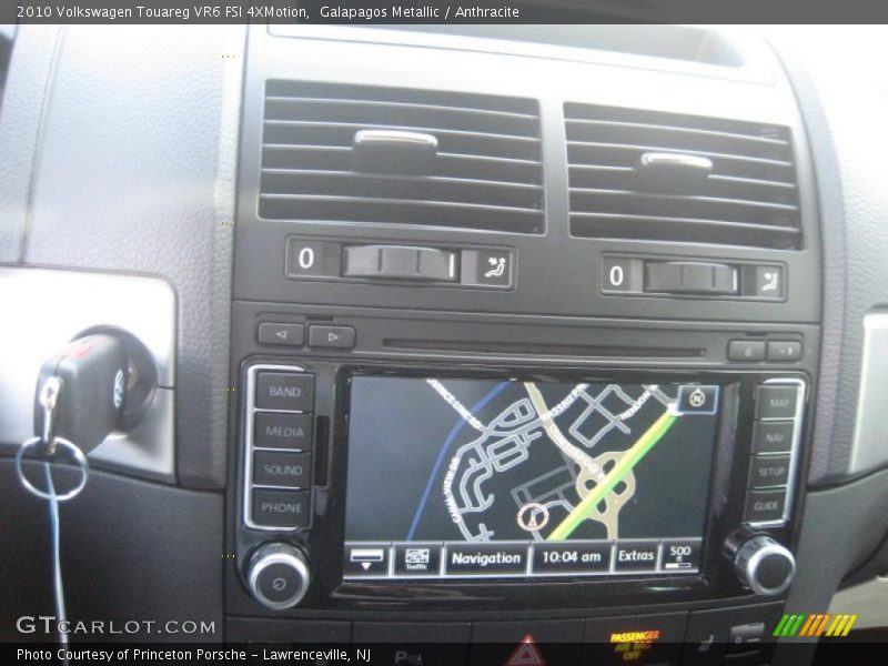 Galapagos Metallic / Anthracite 2010 Volkswagen Touareg VR6 FSI 4XMotion