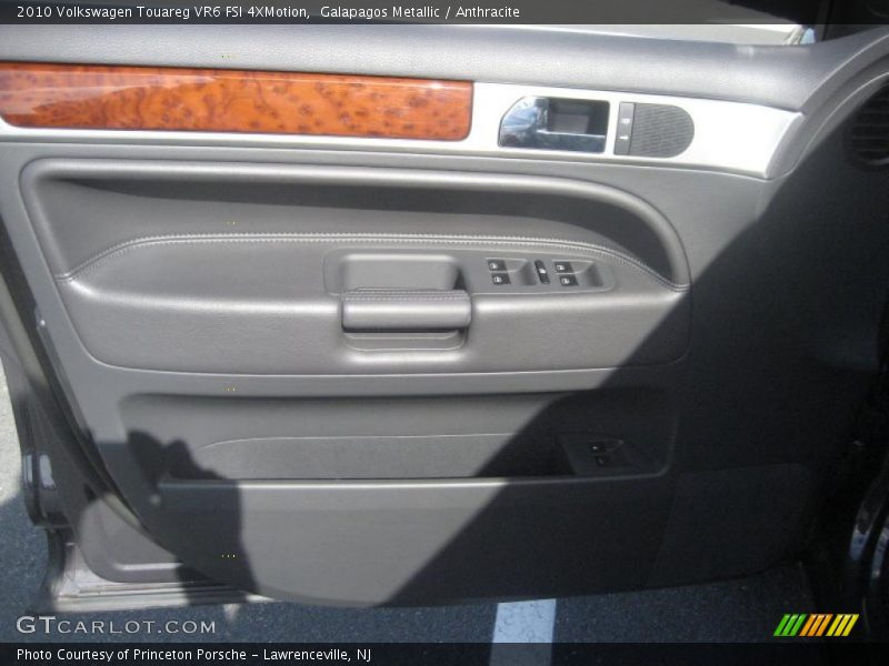 Galapagos Metallic / Anthracite 2010 Volkswagen Touareg VR6 FSI 4XMotion