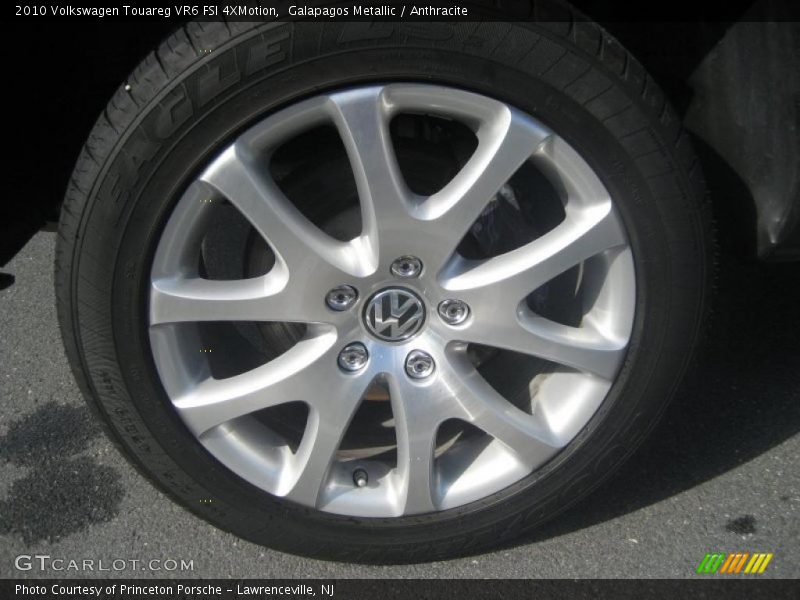 Galapagos Metallic / Anthracite 2010 Volkswagen Touareg VR6 FSI 4XMotion
