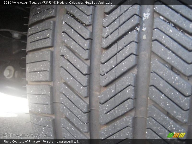 Galapagos Metallic / Anthracite 2010 Volkswagen Touareg VR6 FSI 4XMotion