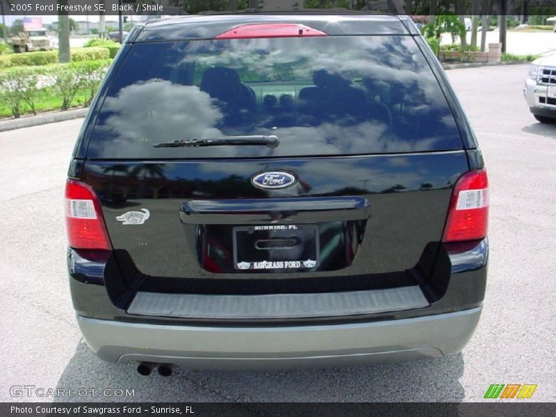 Black / Shale 2005 Ford Freestyle SE