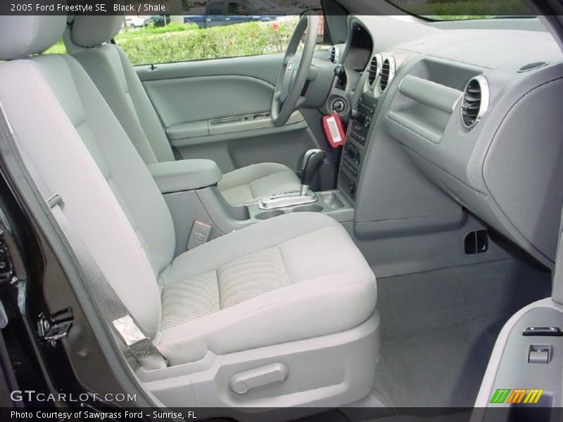 Black / Shale 2005 Ford Freestyle SE