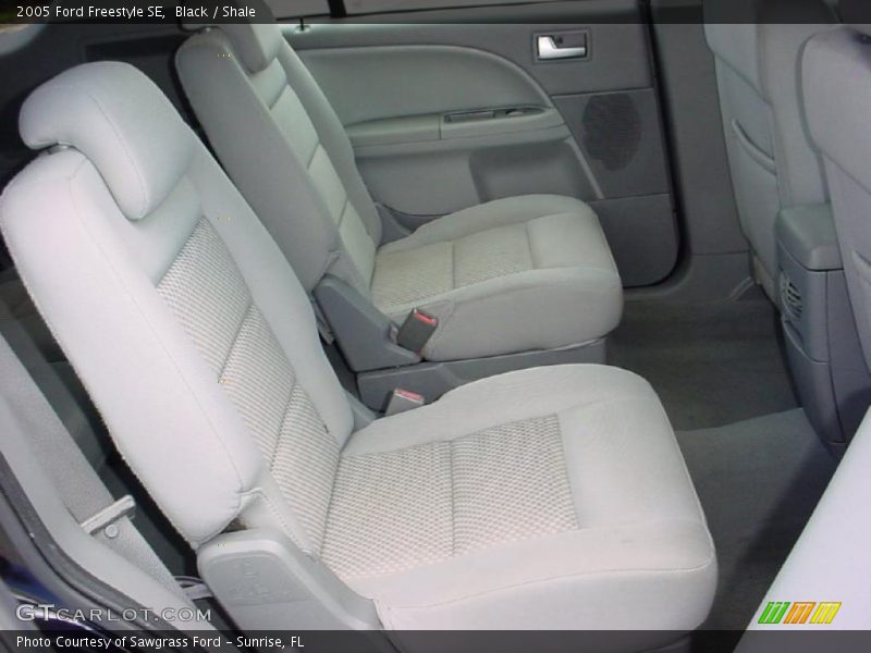 Black / Shale 2005 Ford Freestyle SE