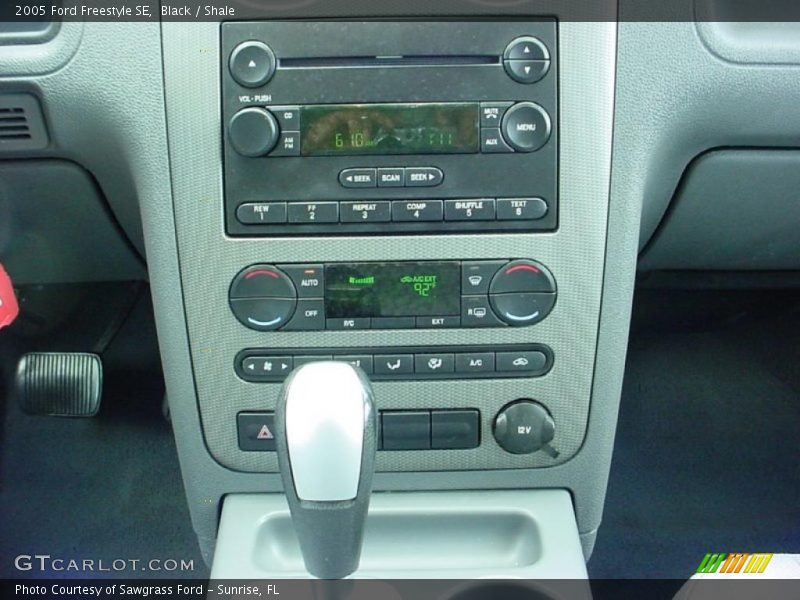 Black / Shale 2005 Ford Freestyle SE