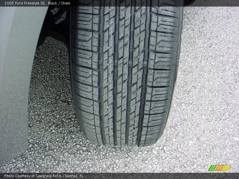 Black / Shale 2005 Ford Freestyle SE