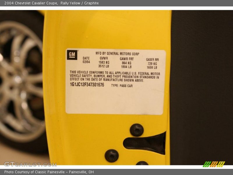 Rally Yellow / Graphite 2004 Chevrolet Cavalier Coupe