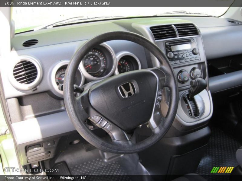 Kiwi Metallic / Black/Gray 2006 Honda Element EX-P AWD