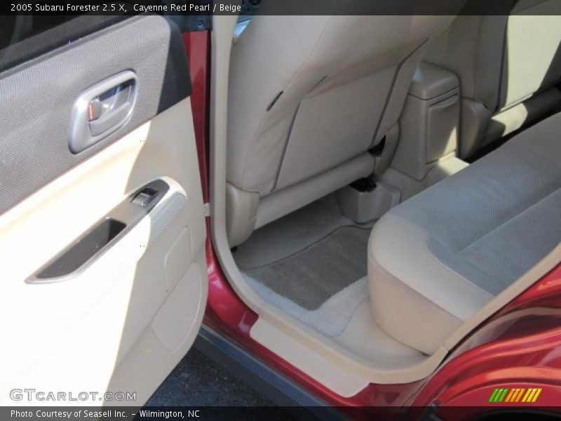 Cayenne Red Pearl / Beige 2005 Subaru Forester 2.5 X