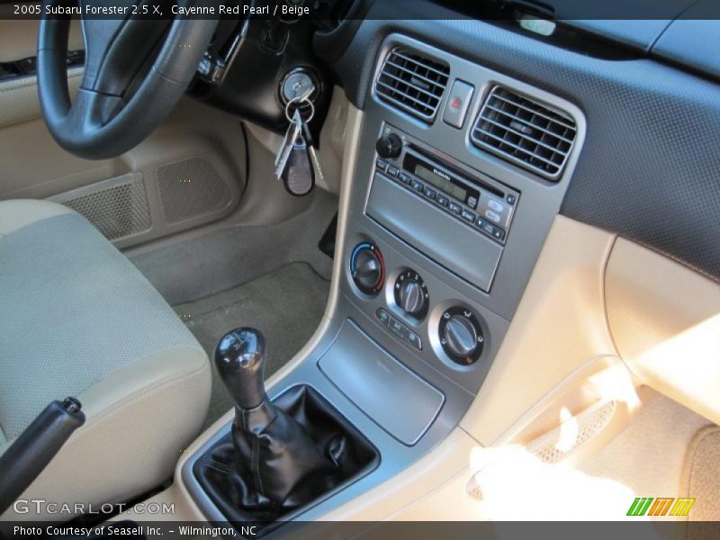 Cayenne Red Pearl / Beige 2005 Subaru Forester 2.5 X