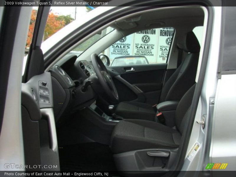 Reflex Silver Metallic / Charcoal 2009 Volkswagen Tiguan S