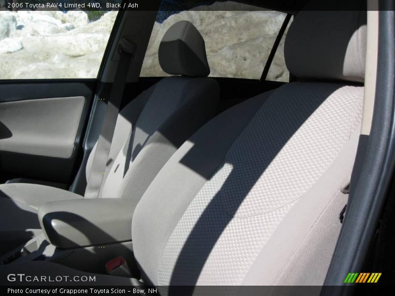 Black / Ash 2006 Toyota RAV4 Limited 4WD