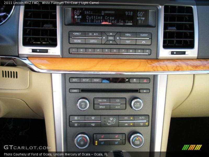 White Platinum Tri-Coat / Light Camel 2011 Lincoln MKZ FWD