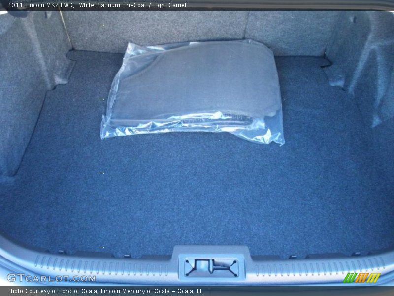 White Platinum Tri-Coat / Light Camel 2011 Lincoln MKZ FWD