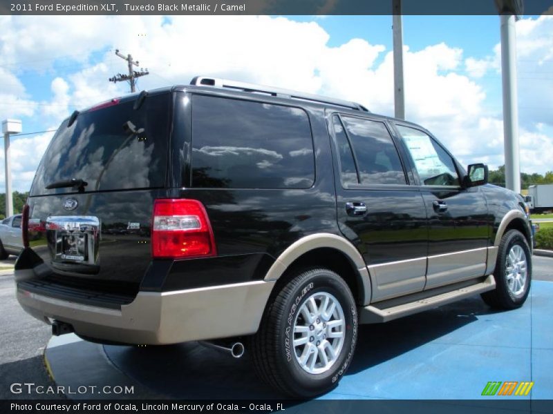 Tuxedo Black Metallic / Camel 2011 Ford Expedition XLT