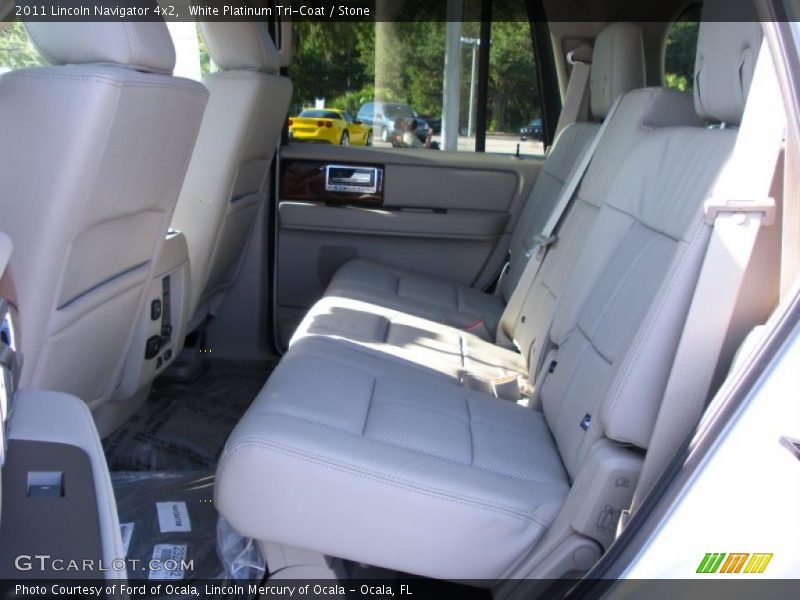 White Platinum Tri-Coat / Stone 2011 Lincoln Navigator 4x2