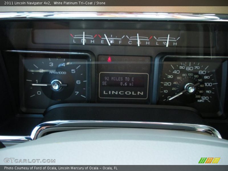 White Platinum Tri-Coat / Stone 2011 Lincoln Navigator 4x2