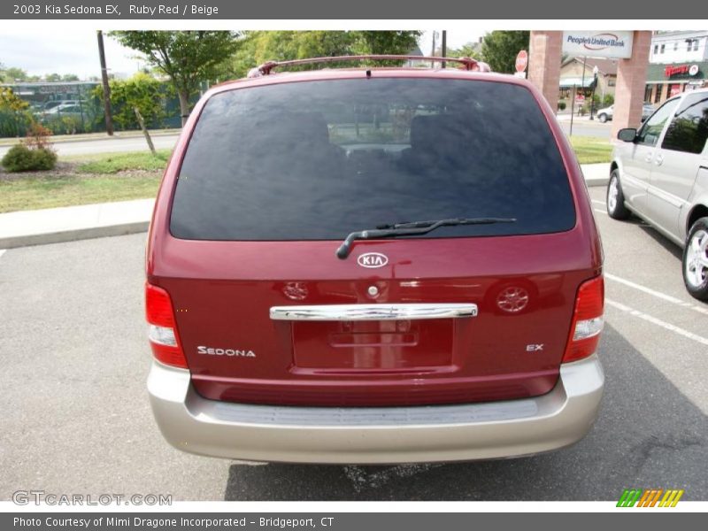 Ruby Red / Beige 2003 Kia Sedona EX