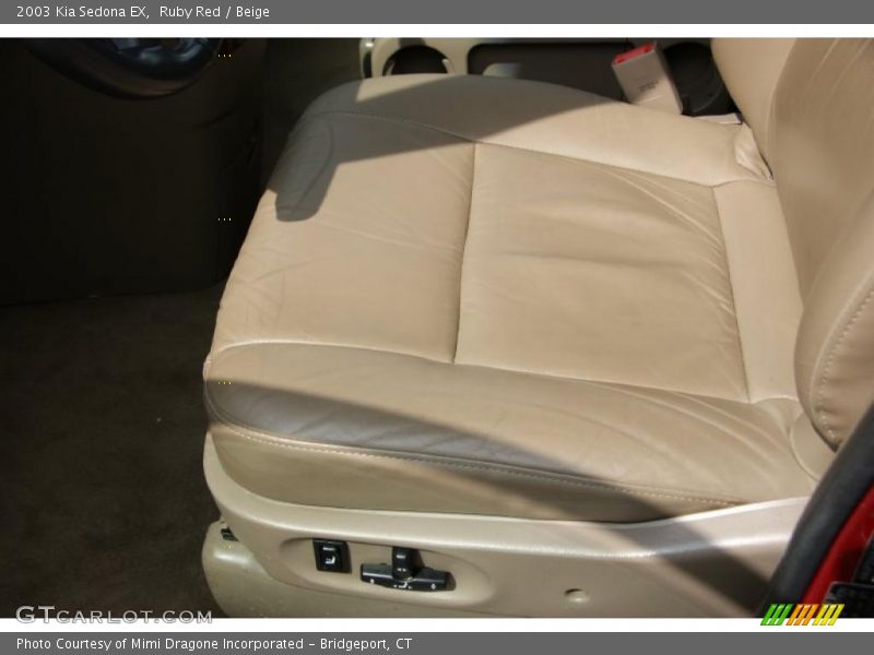 Ruby Red / Beige 2003 Kia Sedona EX