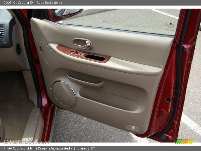 Ruby Red / Beige 2003 Kia Sedona EX