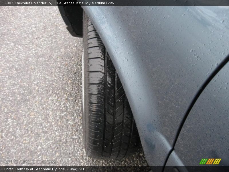 Blue Granite Metallic / Medium Gray 2007 Chevrolet Uplander LS