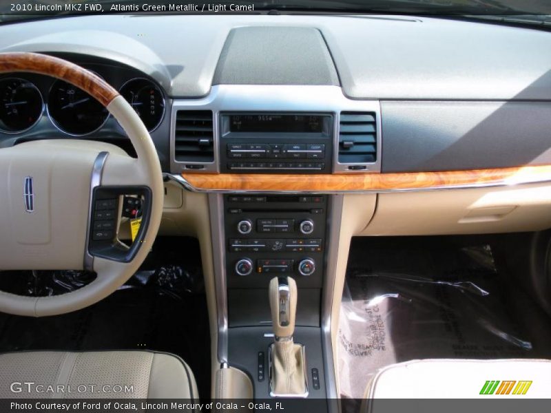 Atlantis Green Metallic / Light Camel 2010 Lincoln MKZ FWD