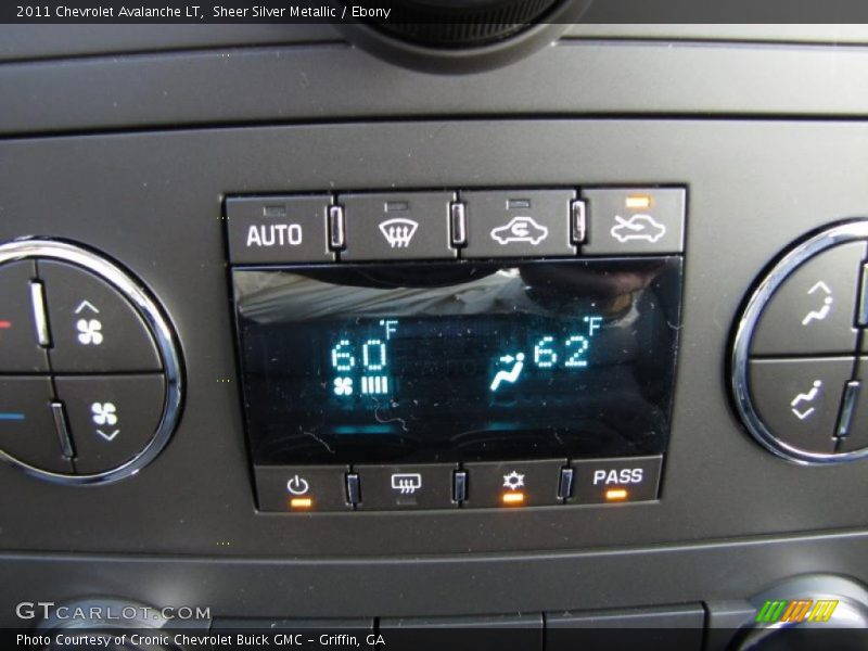 Sheer Silver Metallic / Ebony 2011 Chevrolet Avalanche LT