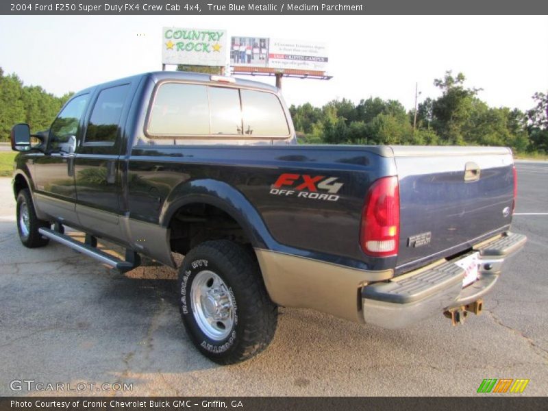 True Blue Metallic / Medium Parchment 2004 Ford F250 Super Duty FX4 Crew Cab 4x4