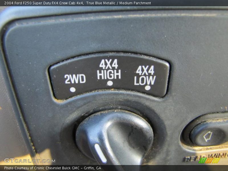 True Blue Metallic / Medium Parchment 2004 Ford F250 Super Duty FX4 Crew Cab 4x4