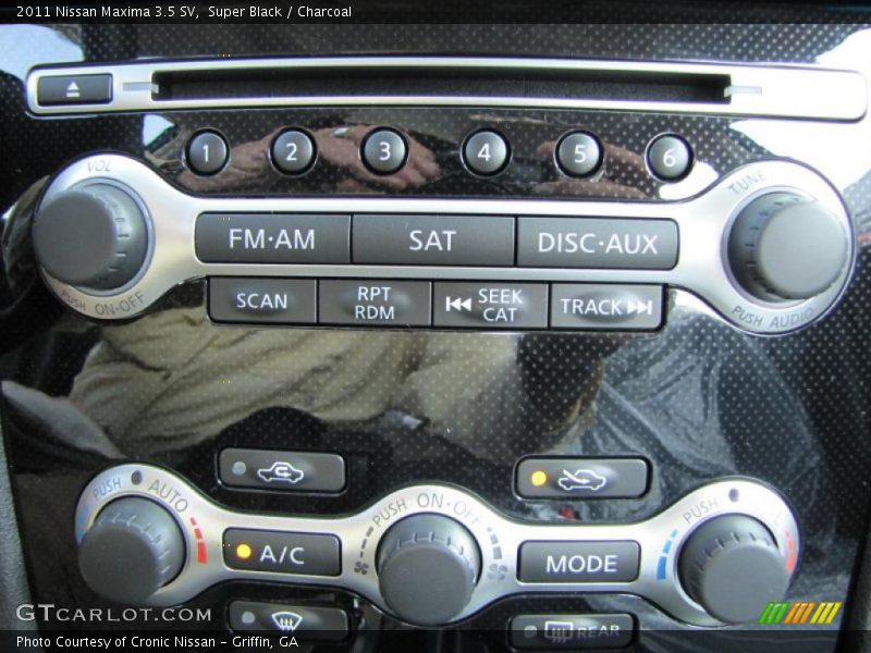 Super Black / Charcoal 2011 Nissan Maxima 3.5 SV