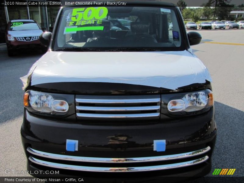 Bitter Chocolate Pearl / Black/Gray 2010 Nissan Cube Krom Edition