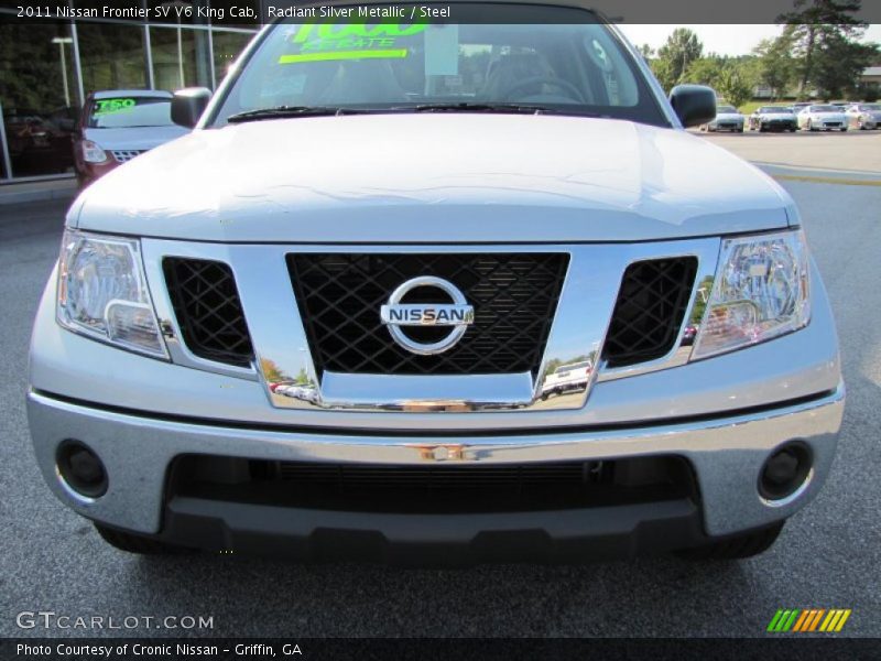 Radiant Silver Metallic / Steel 2011 Nissan Frontier SV V6 King Cab