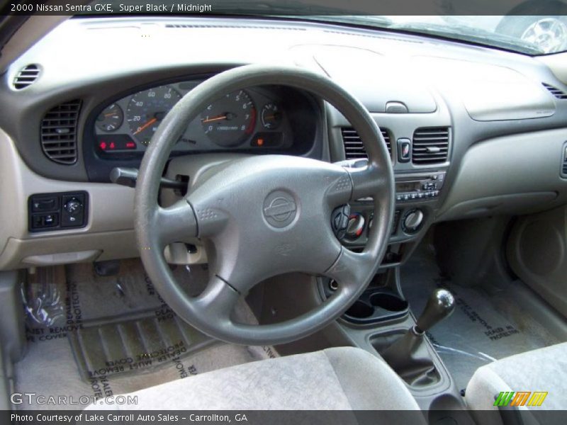 Super Black / Midnight 2000 Nissan Sentra GXE