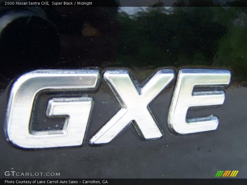 Super Black / Midnight 2000 Nissan Sentra GXE