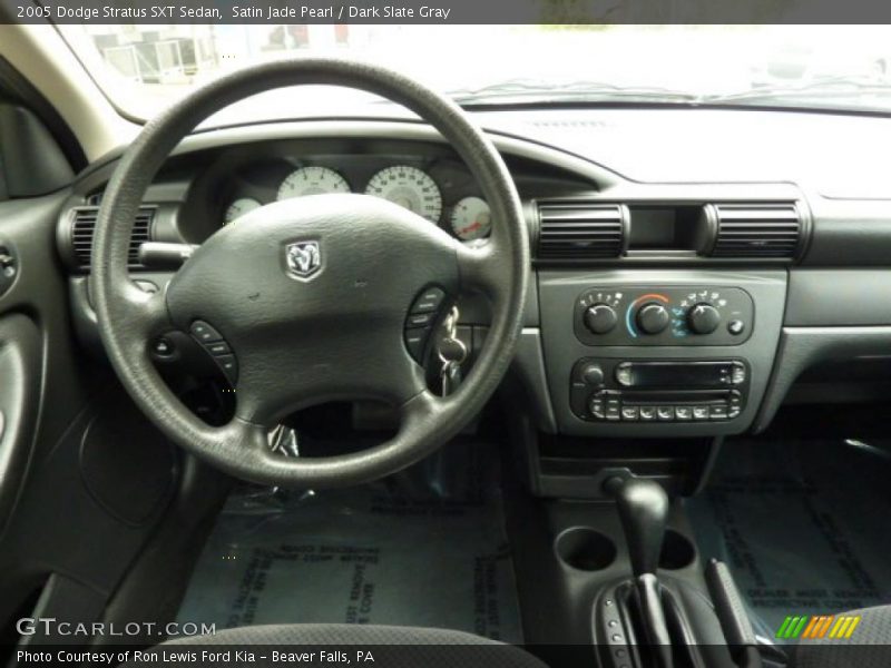 Satin Jade Pearl / Dark Slate Gray 2005 Dodge Stratus SXT Sedan